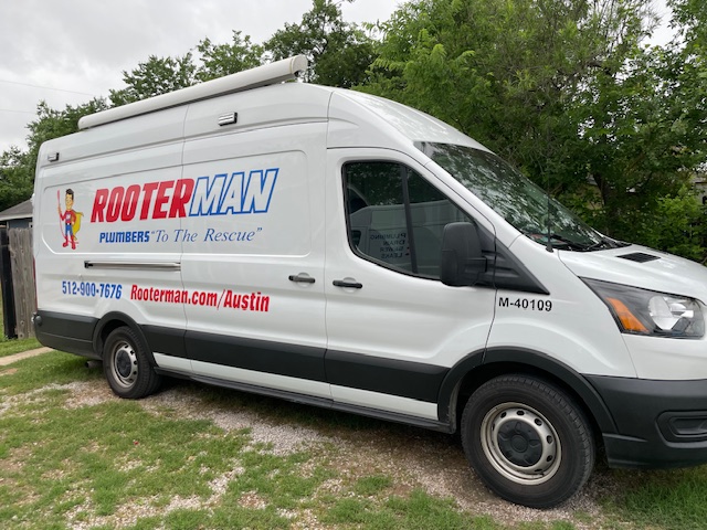 Camioneta de servicio de Rooter-Man of Austin